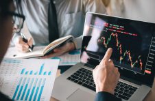 英大证券：5月非制造业PMI预示短期房地产与基建投资可能不弱