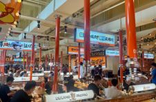“流浪泡泡”试营业首日引爆广州餐饮圈，登上热搜榜首！